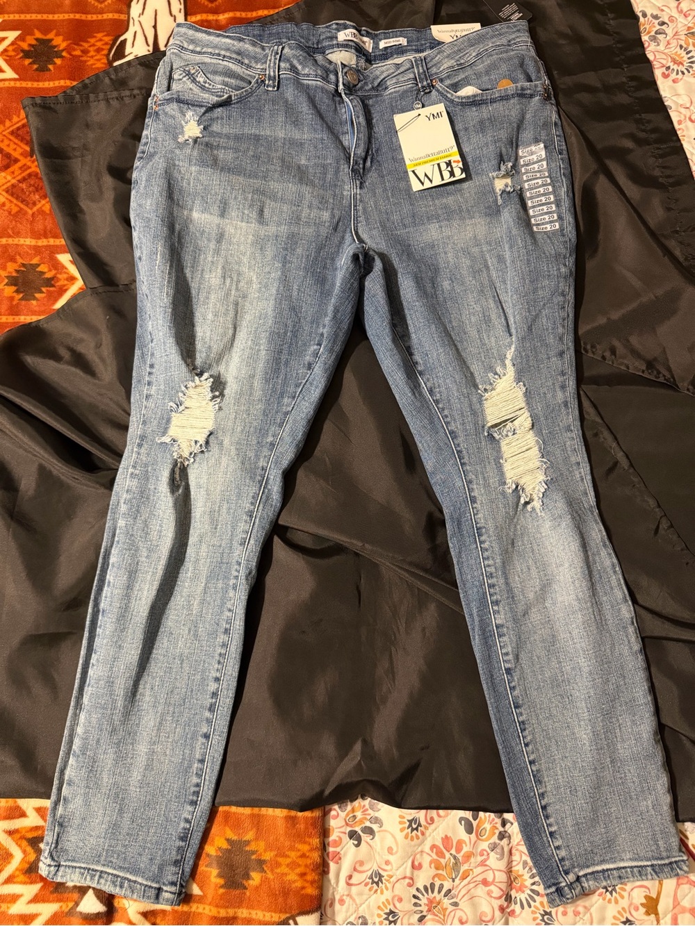 NWT YMI WannaBettaButt Mid Rise Distressed Skinny Jeans Size 20